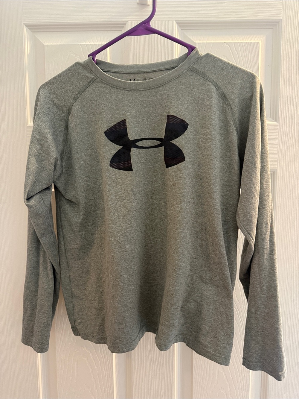 Under Armour Boys' Long Sleeve Gray Logo Tee